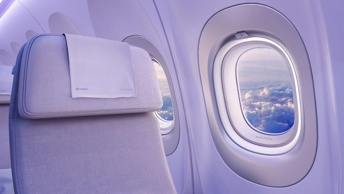 AIRBUS A320 AIRSPACE